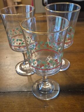 Vintage Arbys Christmas Water Goblets 10 Oz 1980s Wine Glass 3 Total Holy Berry